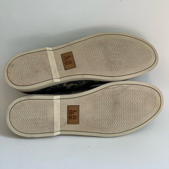 Lamo Women’s camo colored slip on canvas shoes NWOB size 7 - Picture 7 of 11